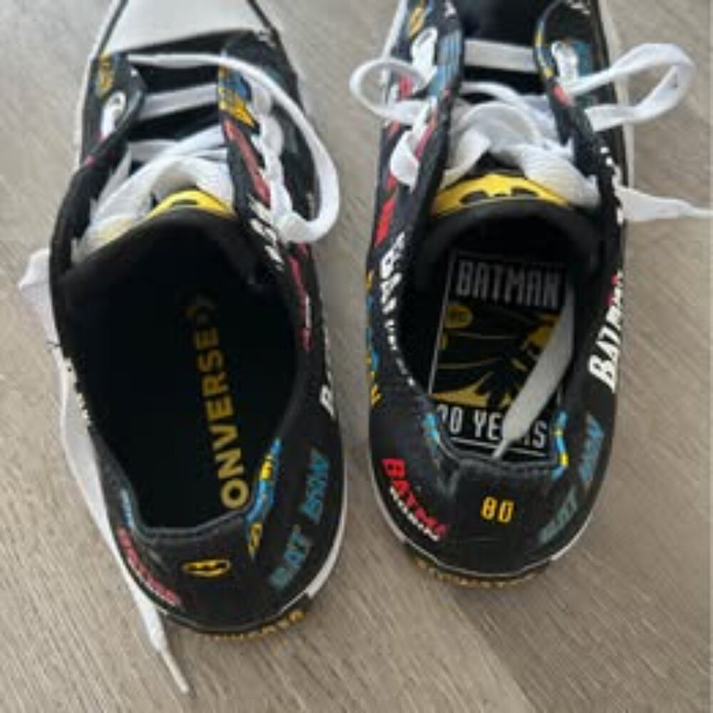 Shoes/sneakers - Picture 2 of 7